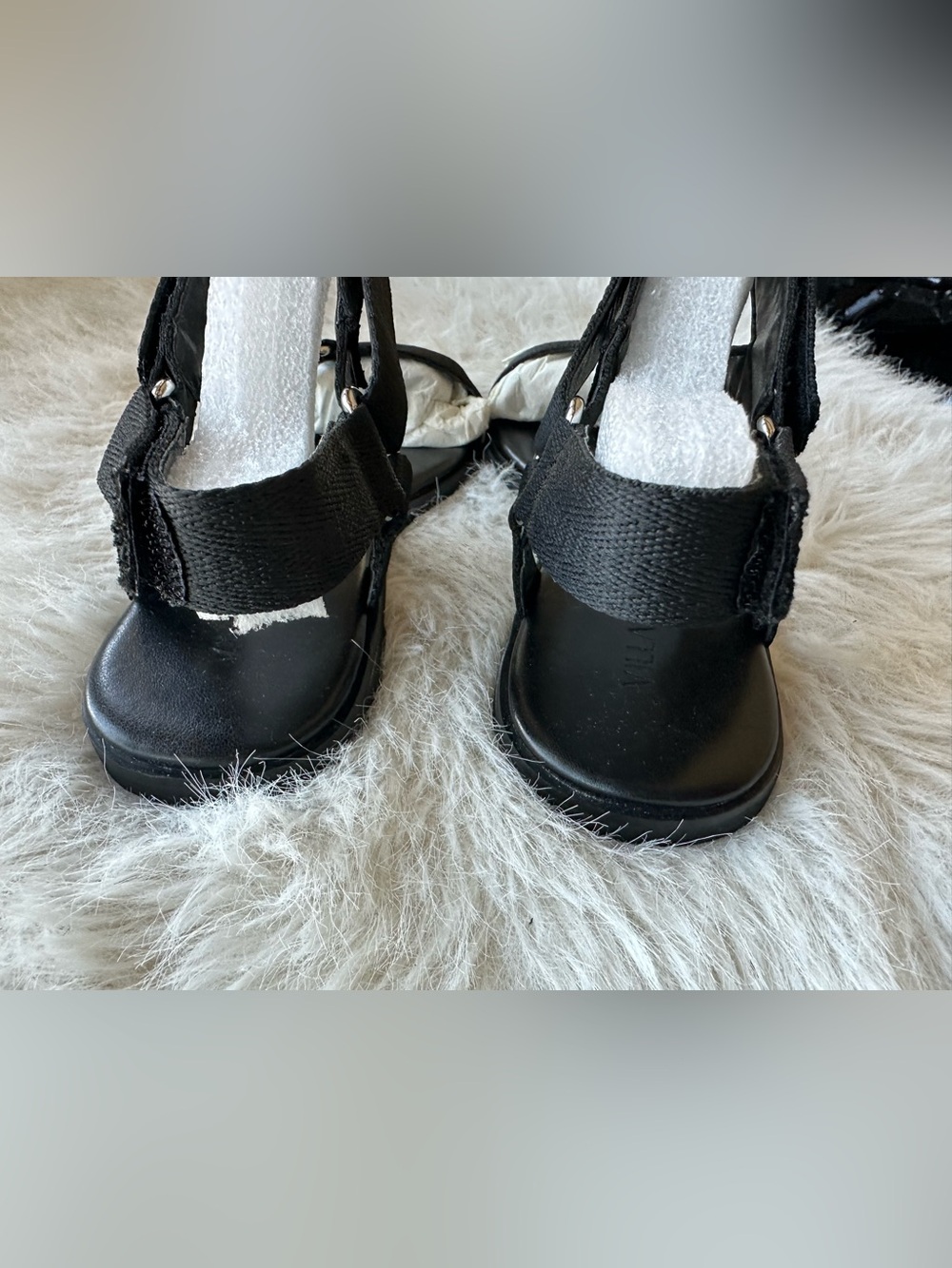 Black Women's Adjustable Strappy Sandals 5.5  new in the box - Picture 9 of 16